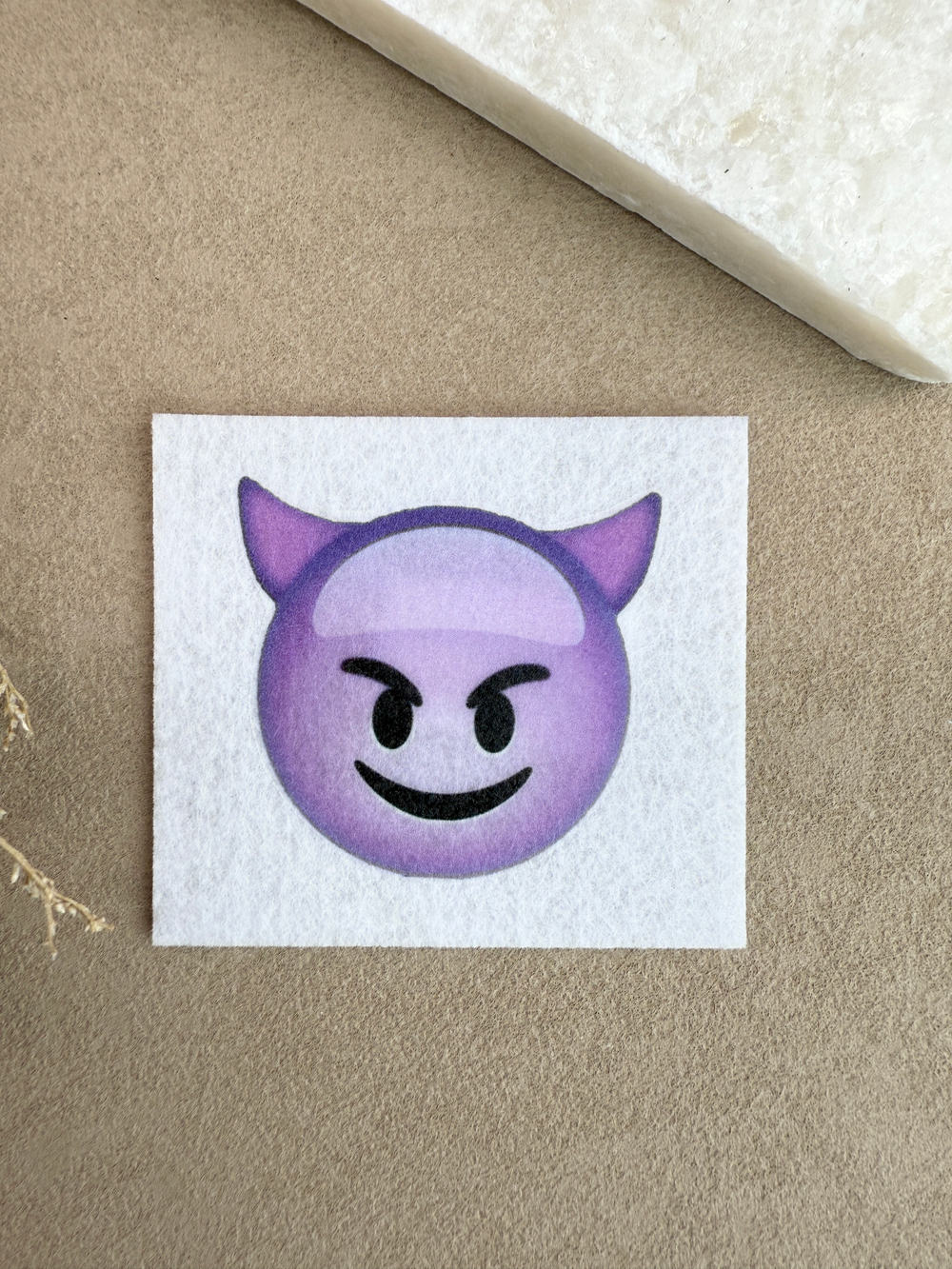 Шаблон emoji