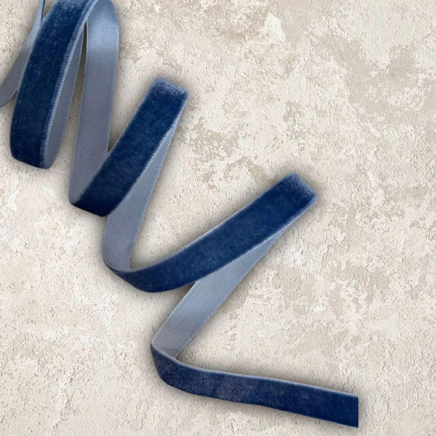 бархатная лента ,1см , цвет винтажно-синий (1м)