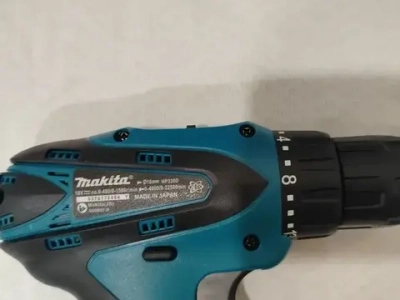 Дрель Шуруповерт Makita 18 v С набором