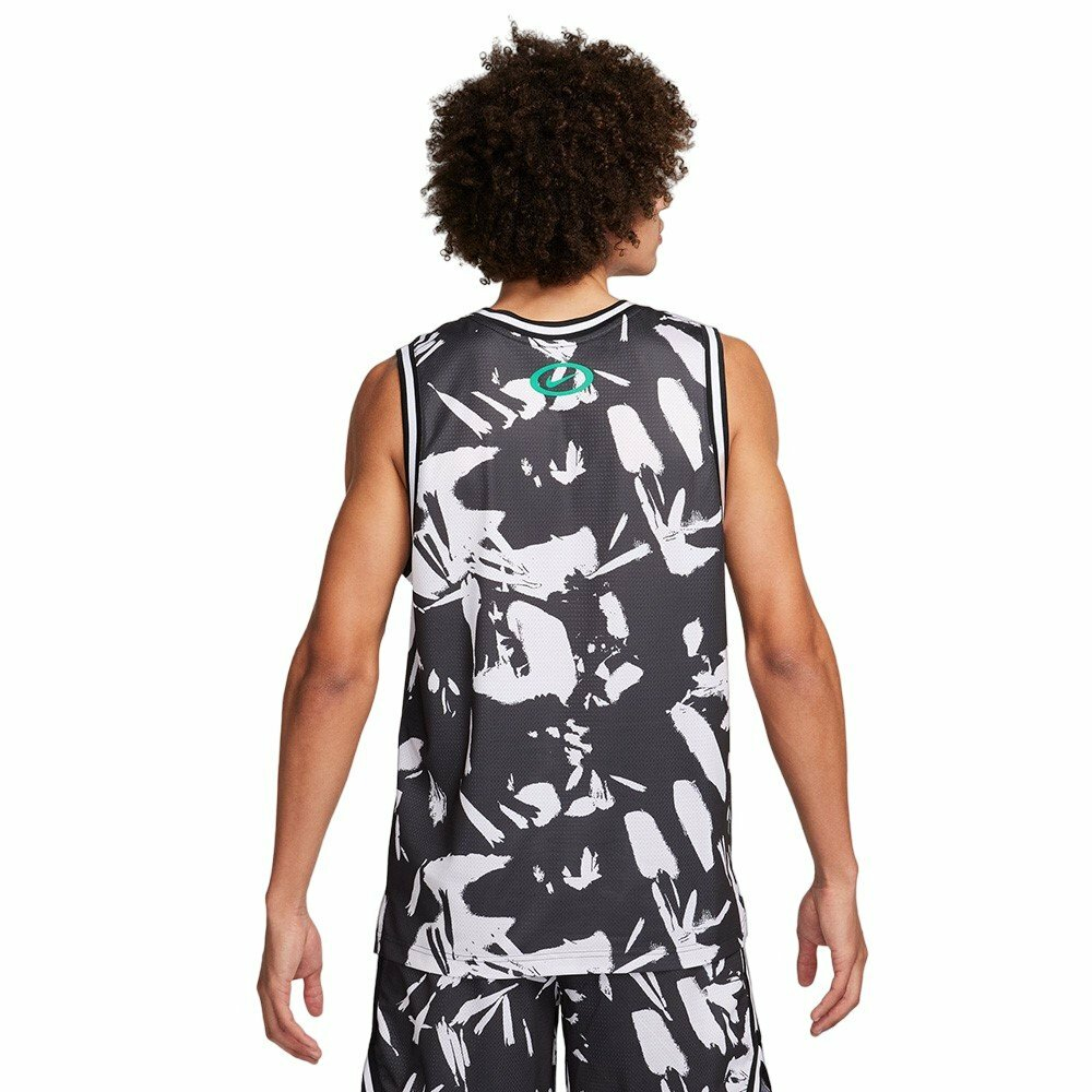 Tee shirt nike multicolor hotsell