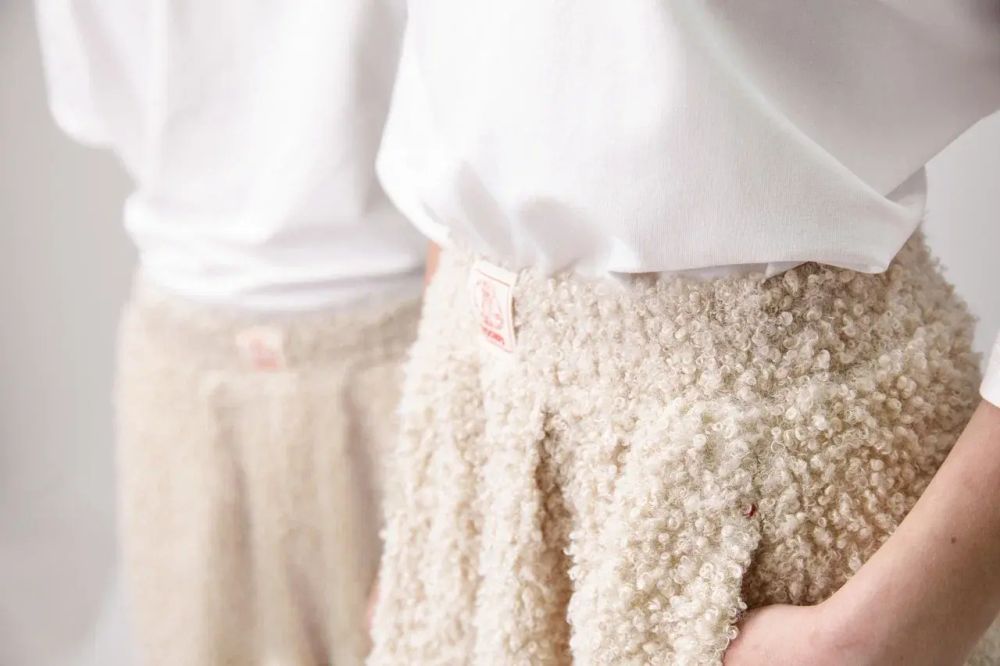 Шорты Choompu Барашек удлиненные с защипами бежевые