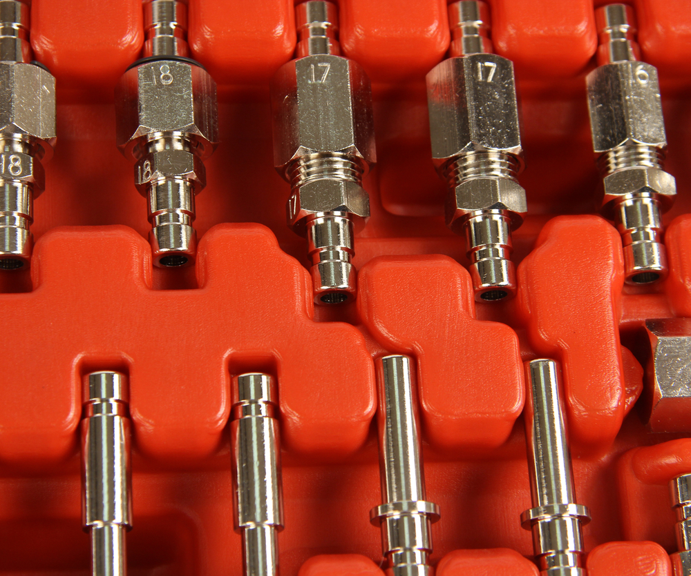 Устройство для очистки и тестирования топливной системы в кейсе JTC