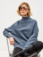 Свитер теплый с воротником свитшот