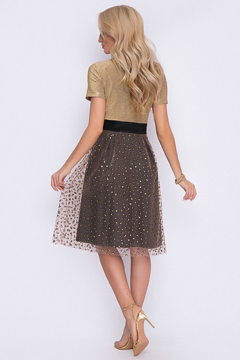 Комбинированное платье,верхняя часть трикотаж блеск,юбка из сетки с золотыми сердечками на подкладе из атласа