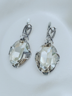 "Северн.сияние" серьги в серебряном покрытии из коллекции "Дефиле" от Jenavi  с английским замком