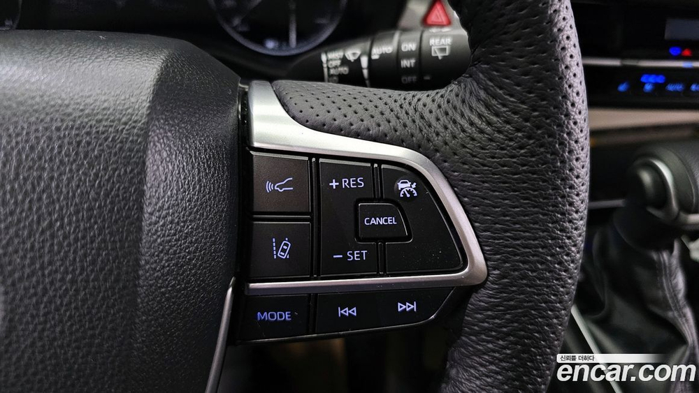 Toyota Sienna 4 Generation 2.5 Hybrid 2WD (02.2022)