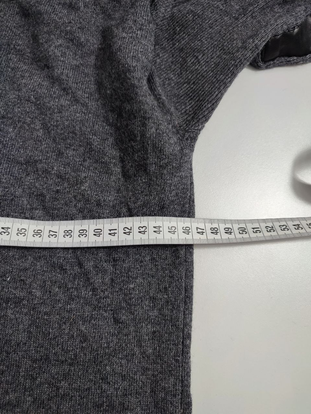 Джемпер трикотажный 46 размер