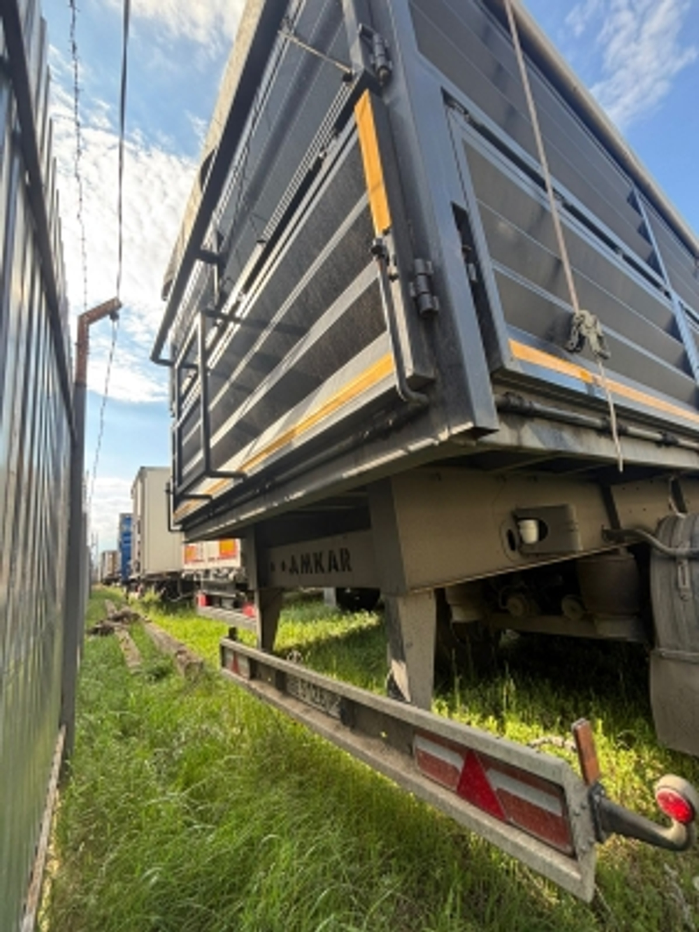 Автомастер АМ9460* Полуприцеп контейнеровоз 4 оси AM9460-33S