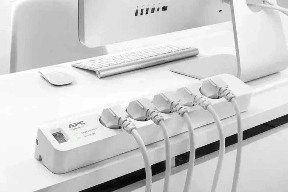 Сетевой фильтр APC by Schneider Electric PM5-GR