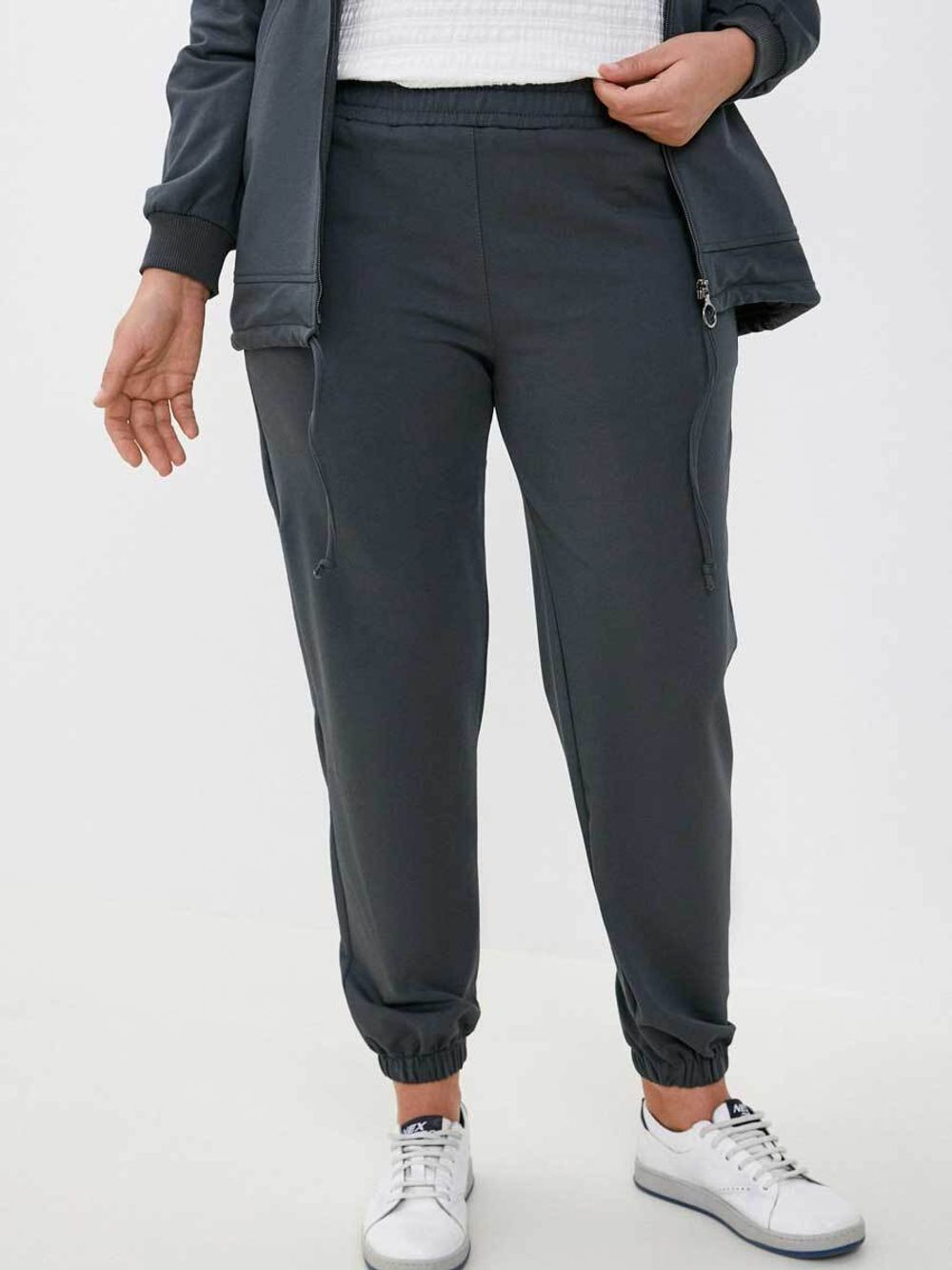 Костюм спортивный