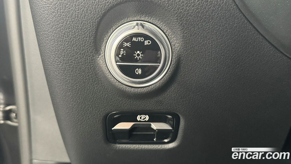 Mercedes-Benz C-Class W206 C300 4MATIC Avangarde (12.2023)