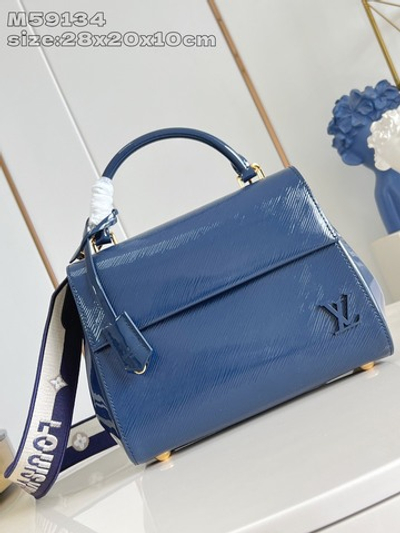 Louis Vuitton Cluny BB