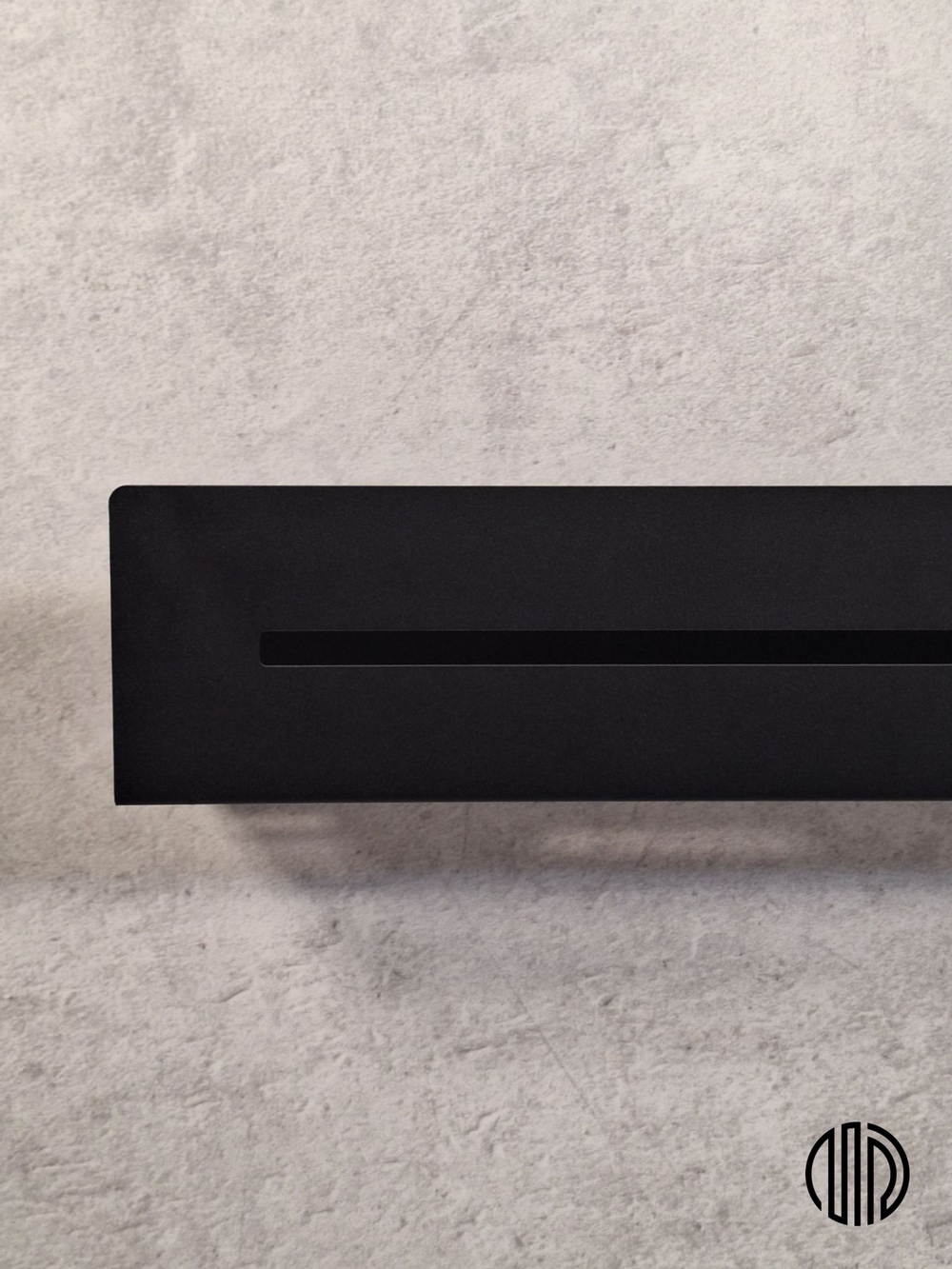 Полка настенная прямая черная MetaDec Sideline 40см