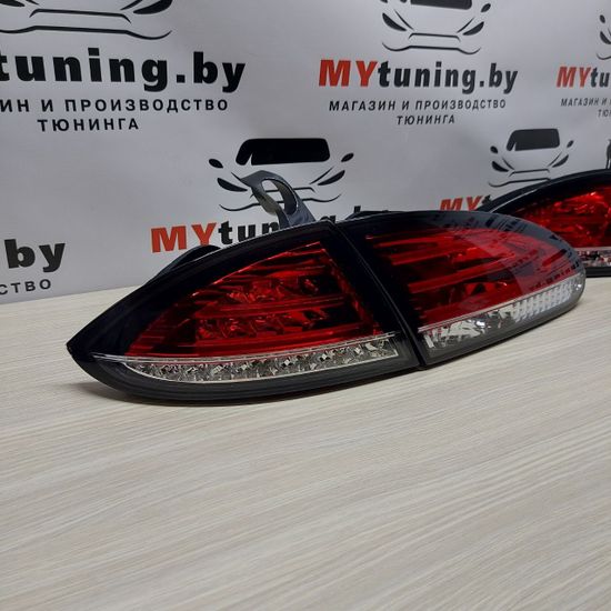 Задние фонари Seat Leon 2 red white led
