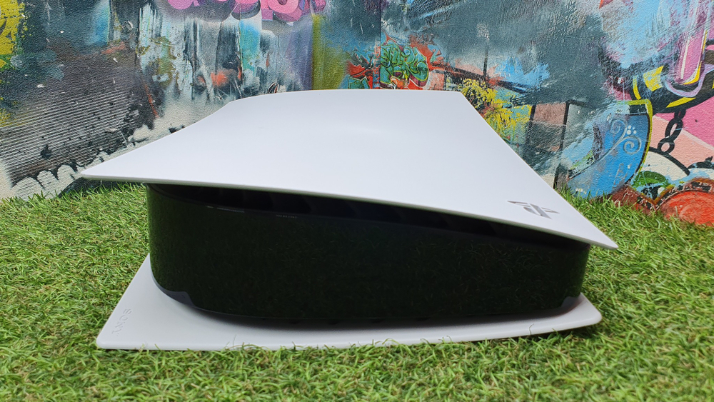 Игровая приставка Sony PlayStation 5 825 Гб, белый