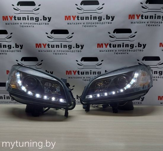 Передние фары daylight black для Opel Zafira A