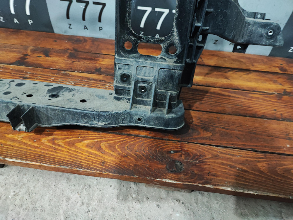 Панель передняя Hyundai Santa Fe 4 (TM) 18-20 Б/У Оригинал 64101S1000