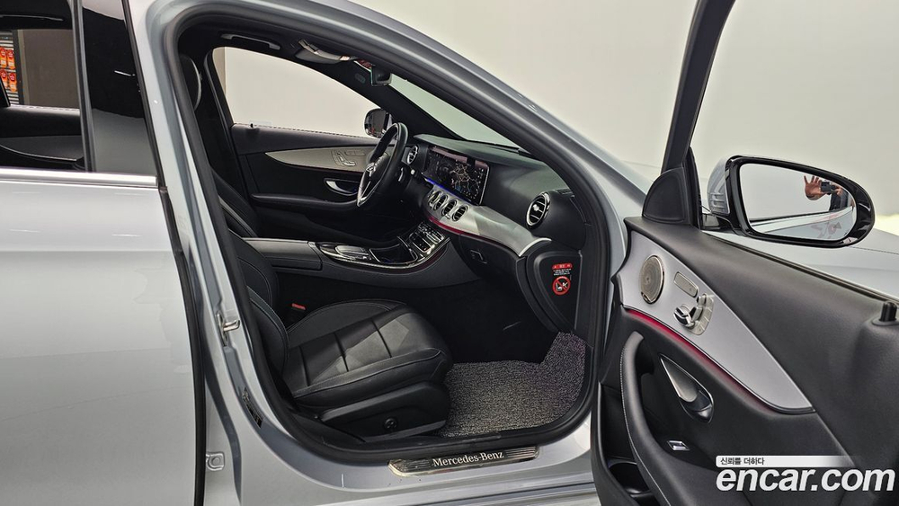 Mercedes-Benz E-Class W213 E250 Avangarde (08.2021)