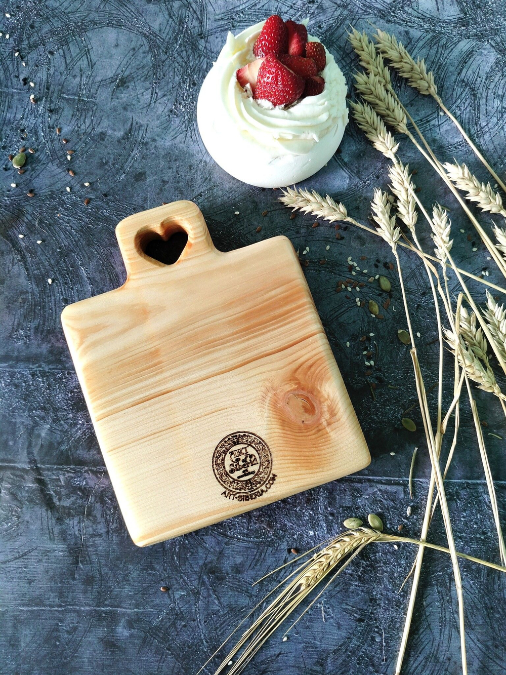 Доска деревянная разделочная