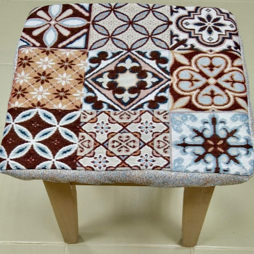 Чехол гобеленовый для табурета "ДВ.", дизайн: 175, размер 32*32см, Россия.