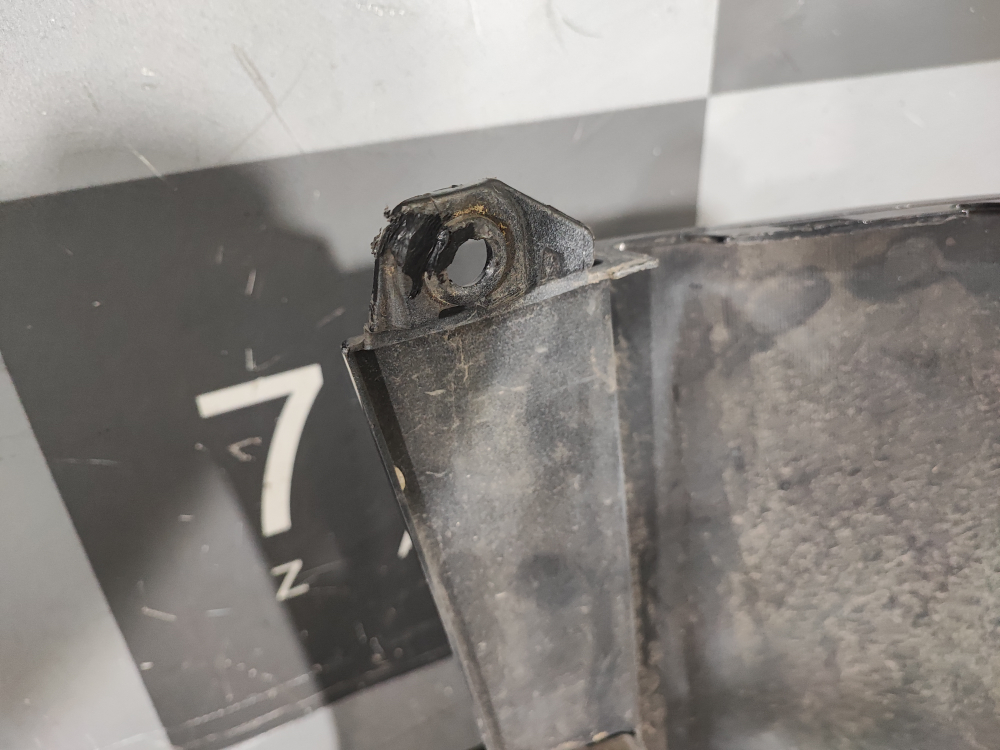 Бампер задний Toyota RAV4 V (XA50) 18-нв Б/У Оригинал 521590R280