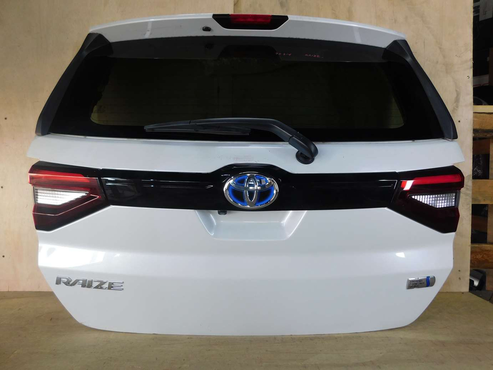 дверь задняя Toyota Raize A200A A201S 2019