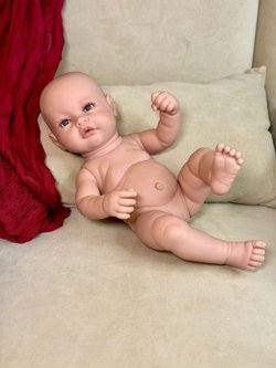 Кукла Berbesa виниловая 42см Martina (5508K)