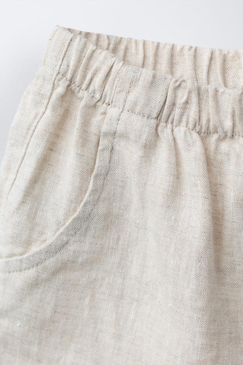 ZARA БЕРМУДЫ ИЗ 100% ЛЬНА, СВЕТЛО-БЕЖЕВЫЙ