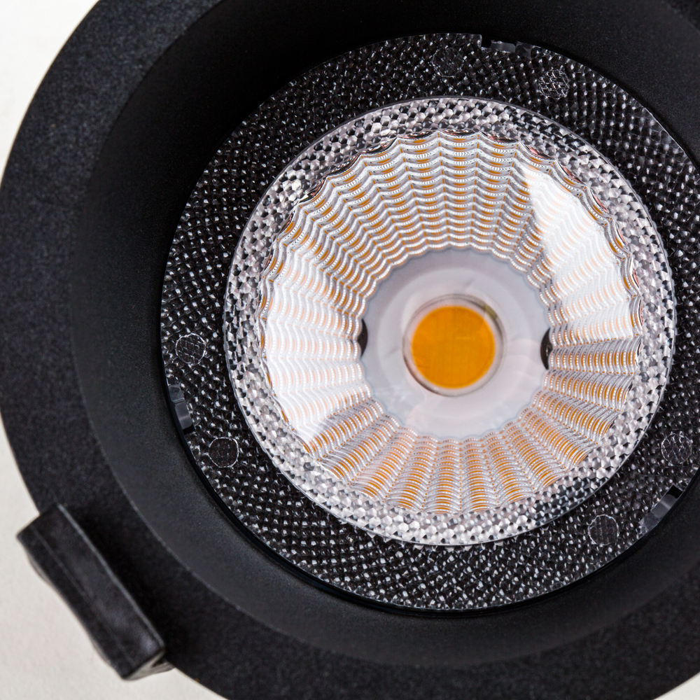385037 Светильник CICLONE CYL 12W LED 923LM 60G ЧЕРНЫЙ 3000K IP65