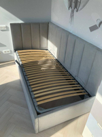 Эксклюзивная современная двуспальная кровать с подъемным механизмом и мягким изголовьем