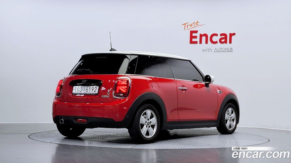 Mini Cooper Basic (12.2019)