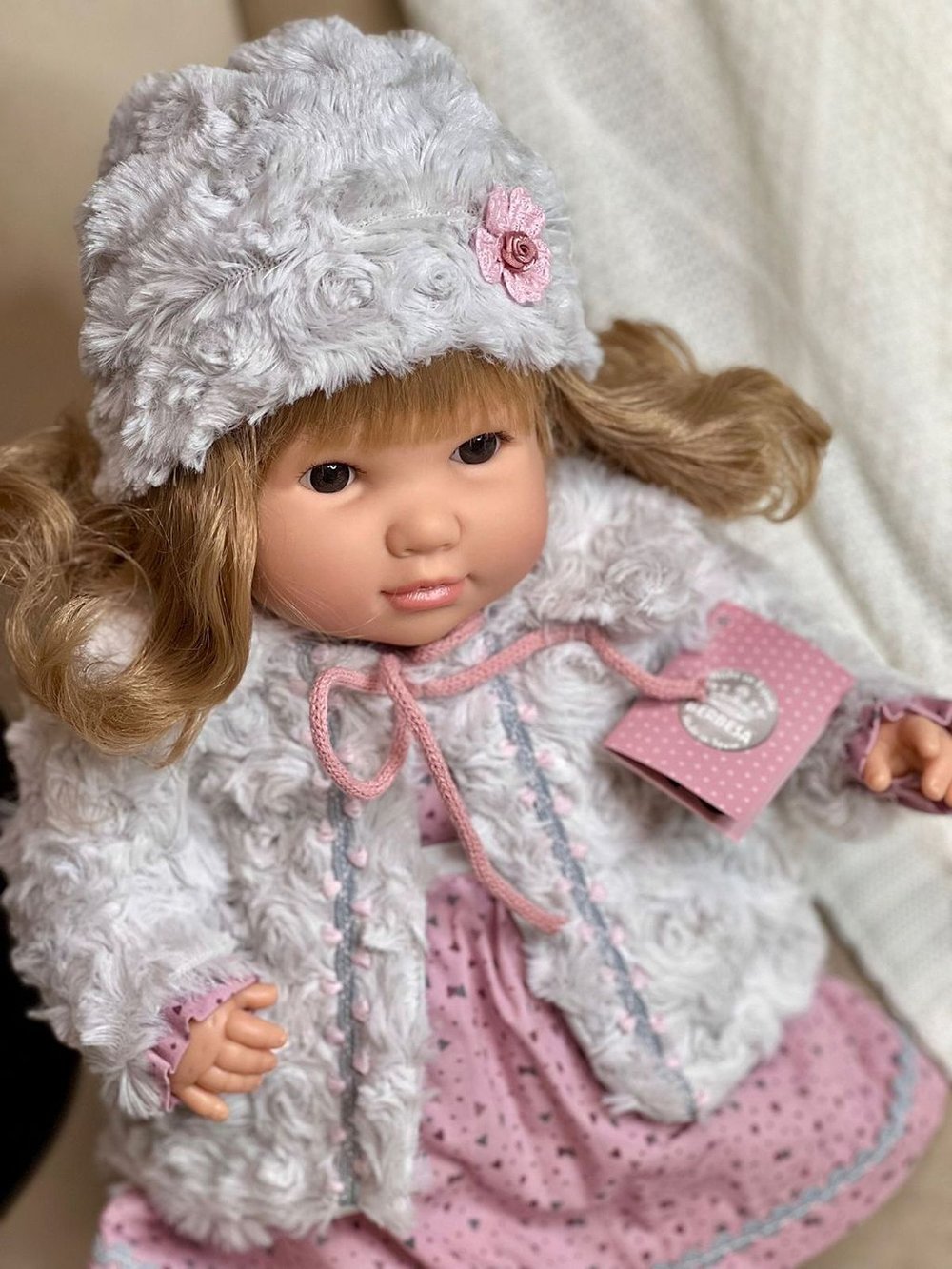 Кукла Berbesa мягконабивная 42см Sandra (4425S)