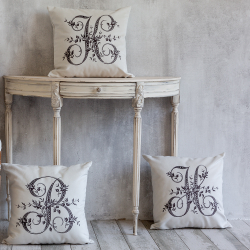 Арт-подушка Объект мечтыМонограмма буквы H