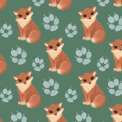 лиса на зеленом фоне со следами лап