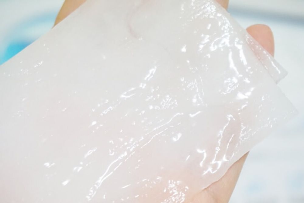 Увлажняющая тканевая маска IsNtree Hyaluronic Acid Deep Moisture Water Mask