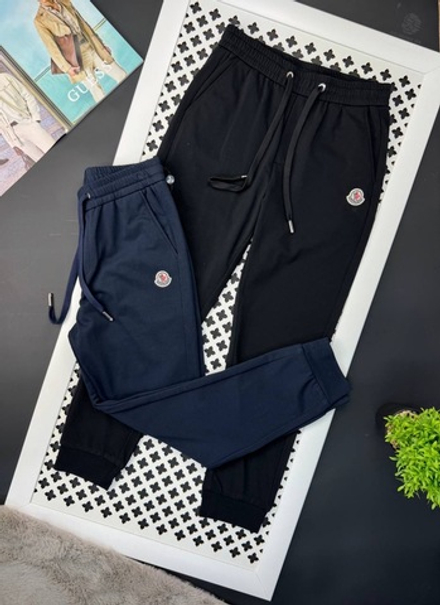 Спортивные штаны Moncler