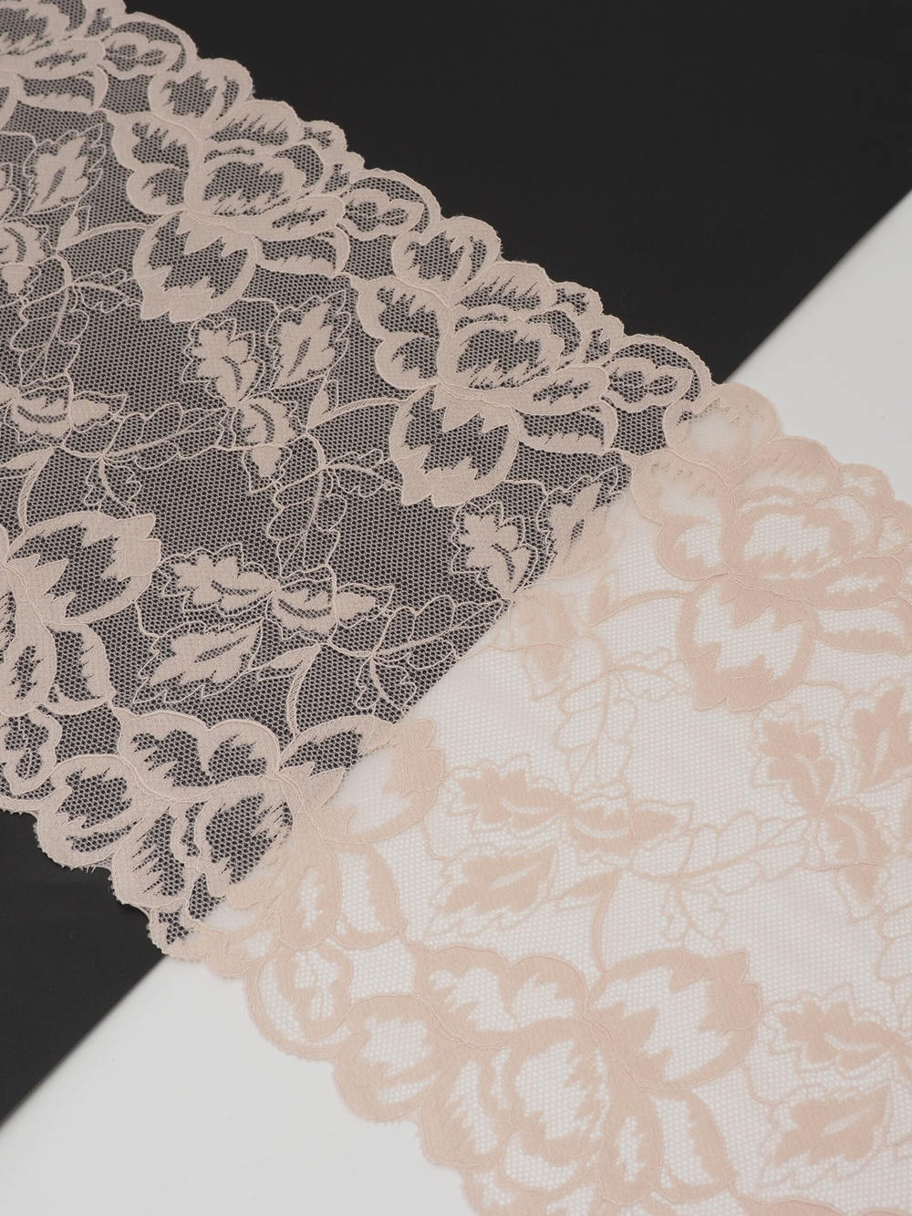 Эластичное кружево серебристый пион с розовинкой ширина 21 см