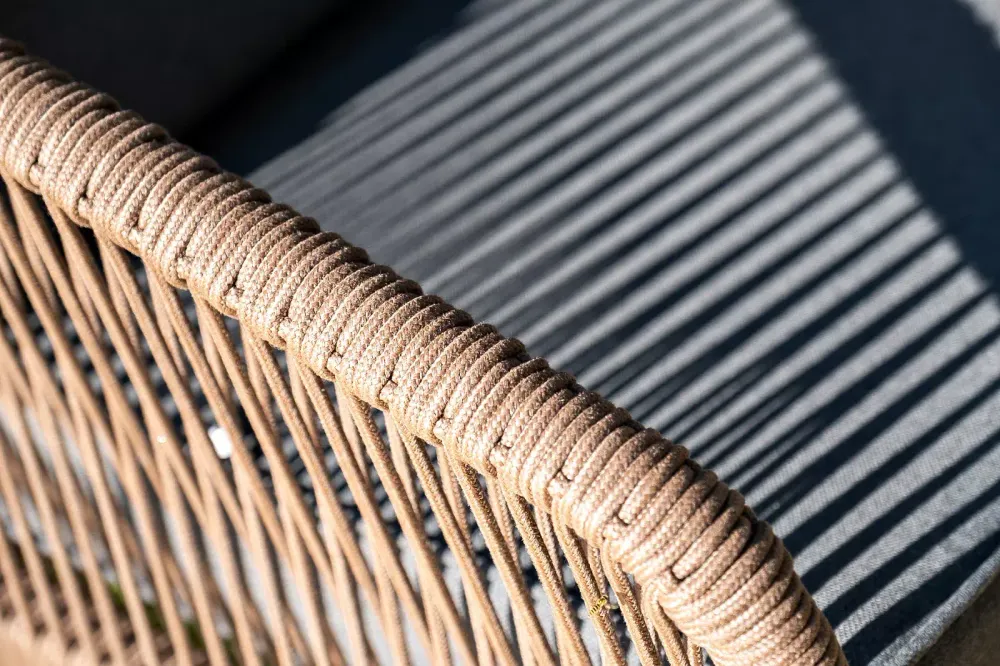 "Канны" лаунж-зона 5-местная из роупа со столом "Верона" (серый гранит), каркас алюминиевый коричневый, роуп коричневый