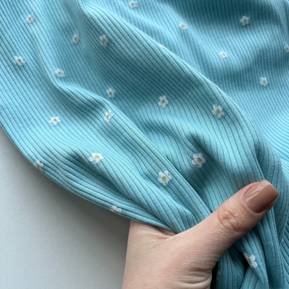 Лапша 95% хл. 5%лк. Ромашки на лазурном фоне