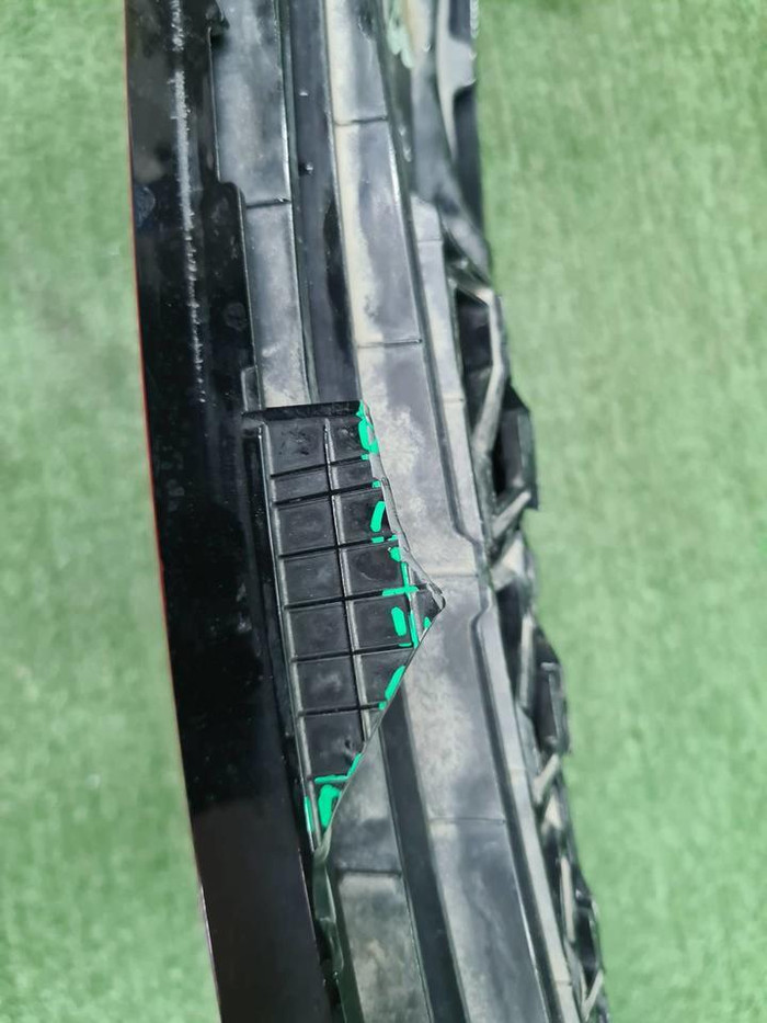 Решетка радиатора Geely Coolray (2019-2023)