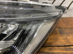 Фара левая LED Honda CR-V 5 (RW) 16-нв Б/У Оригинал 33150TLAG11