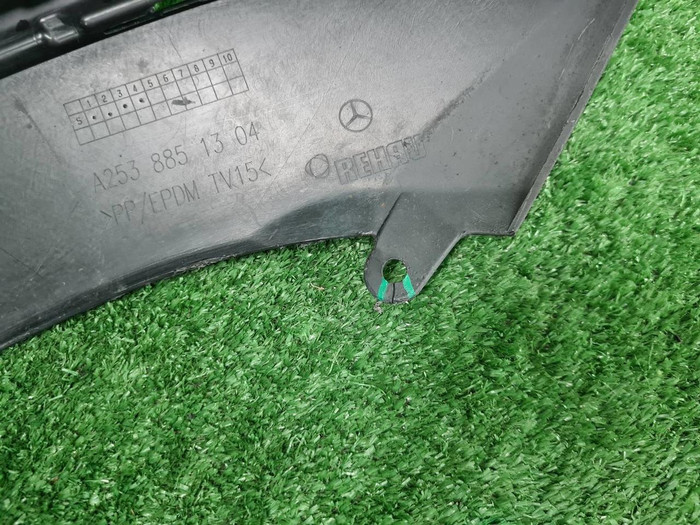 Юбка переднего бампера Mercedes GLC X253 19-22 AMG