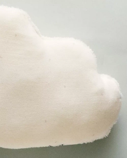 ZARA HOME ДЕТСКАЯ ПОДУШКА- ОБЛАКО ИЗ ИСКУССТВЕННОГО МЕХА, ЭКРЮ