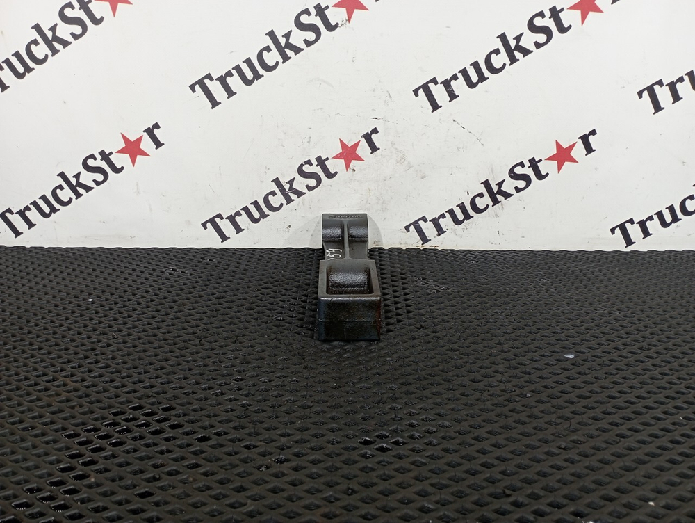 Кронштейн топливного бака 2018г.