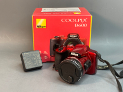 Nikon Coolpix B600