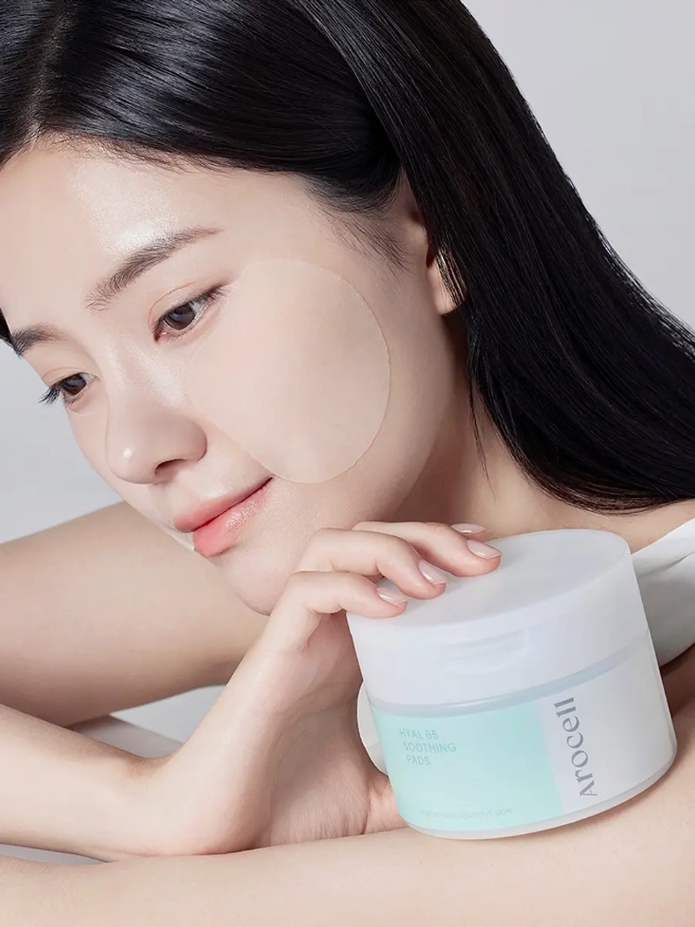 Arocell Охлаждающие успокаивающие пэды с гиалуроновой кислотой Hyal B5 Soothing Pads 10 шт