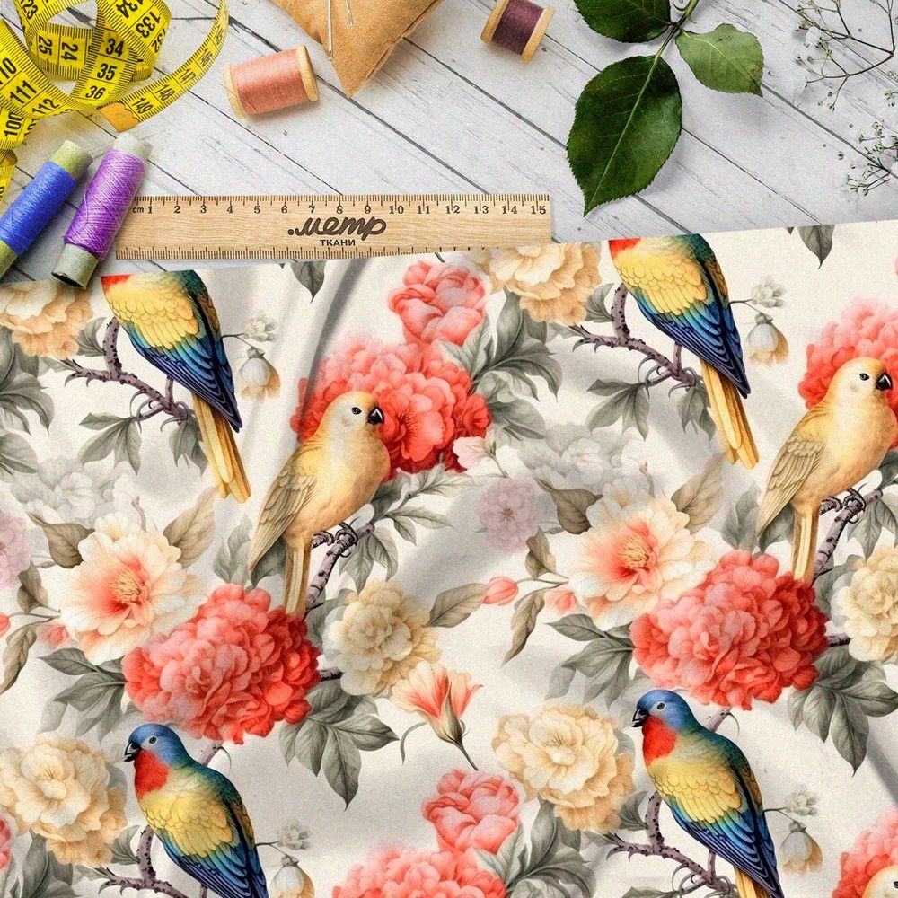 Ткань Ниагара Софт попугаи в крупных цветах