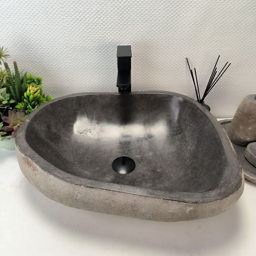 Раковина из речного камня RS-63445 (55*45*15) 0123