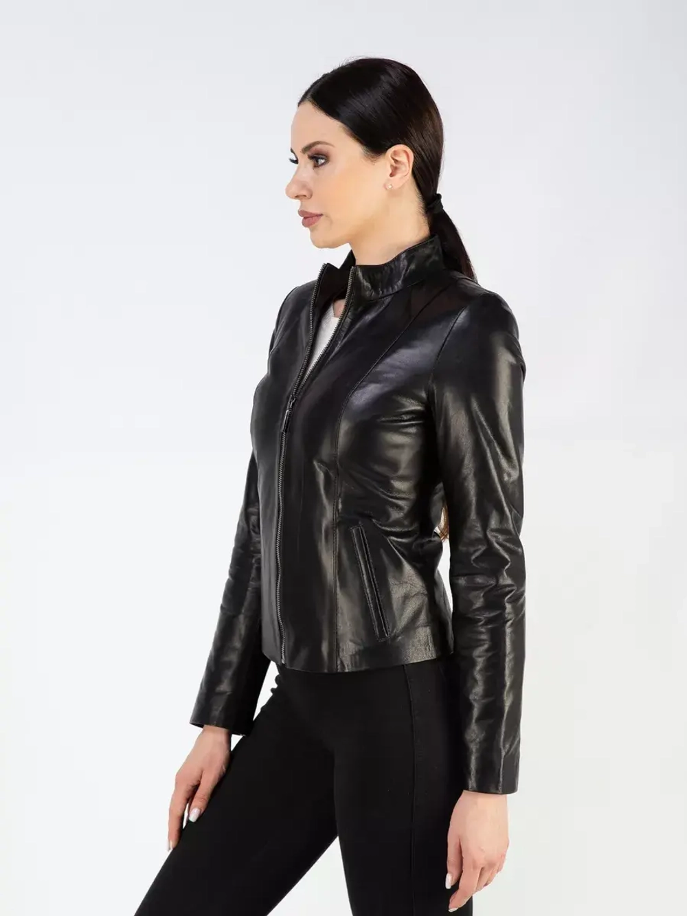 Кожаная куртка демисезонная