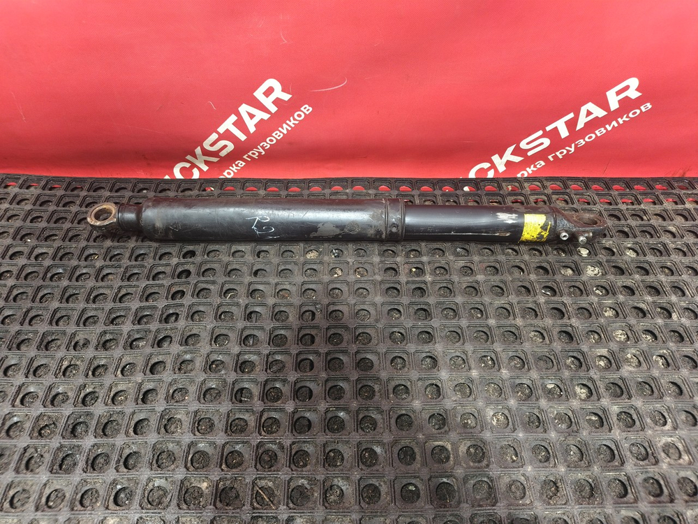 Цилиндр подъёма кабины